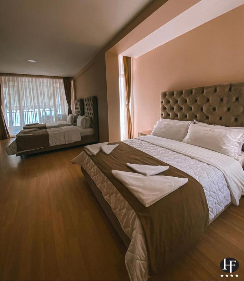 Hotel Frojd - Beach Front Resort Shëngjin Exterior foto